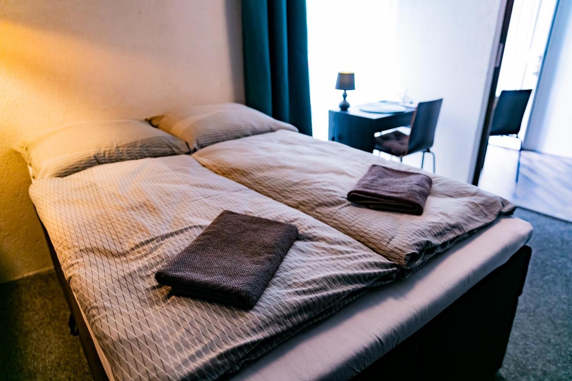 Motel1- A Megfizetheto Luxus! Dunaujvaros Ngoại thất bức ảnh