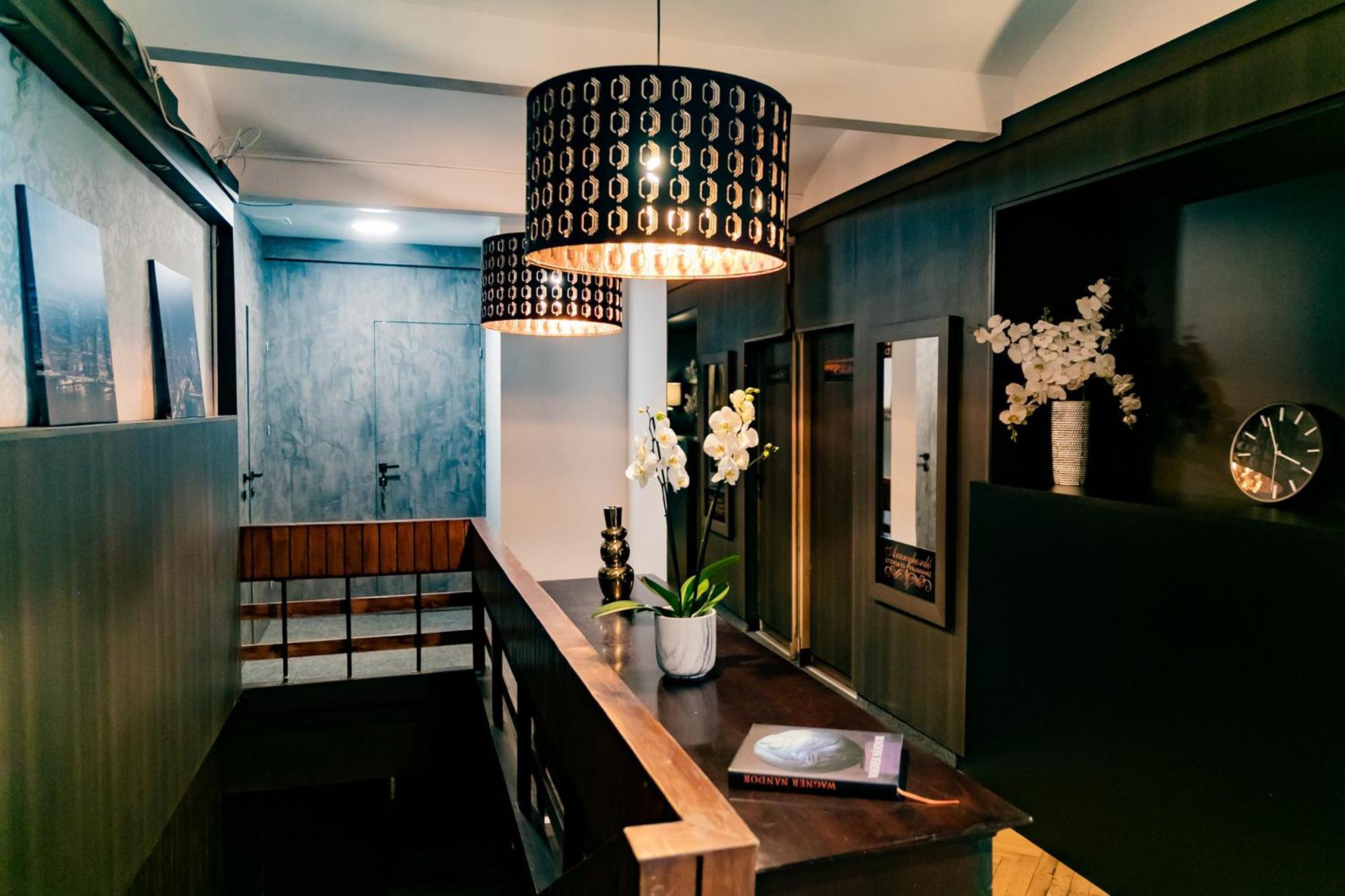 Motel1- A Megfizetheto Luxus! Dunaujvaros Ngoại thất bức ảnh