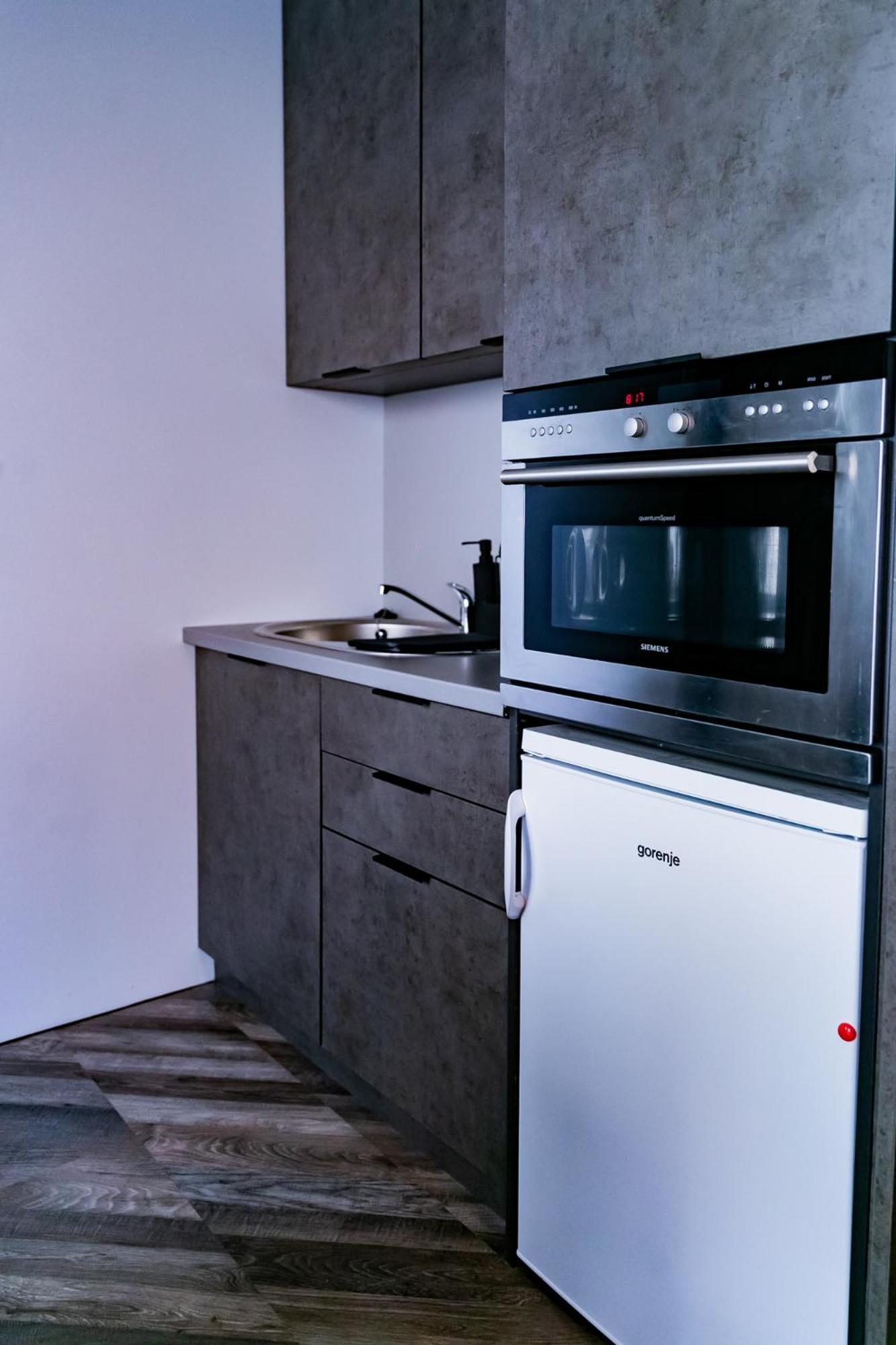 Motel1- A Megfizetheto Luxus! Dunaujvaros Ngoại thất bức ảnh