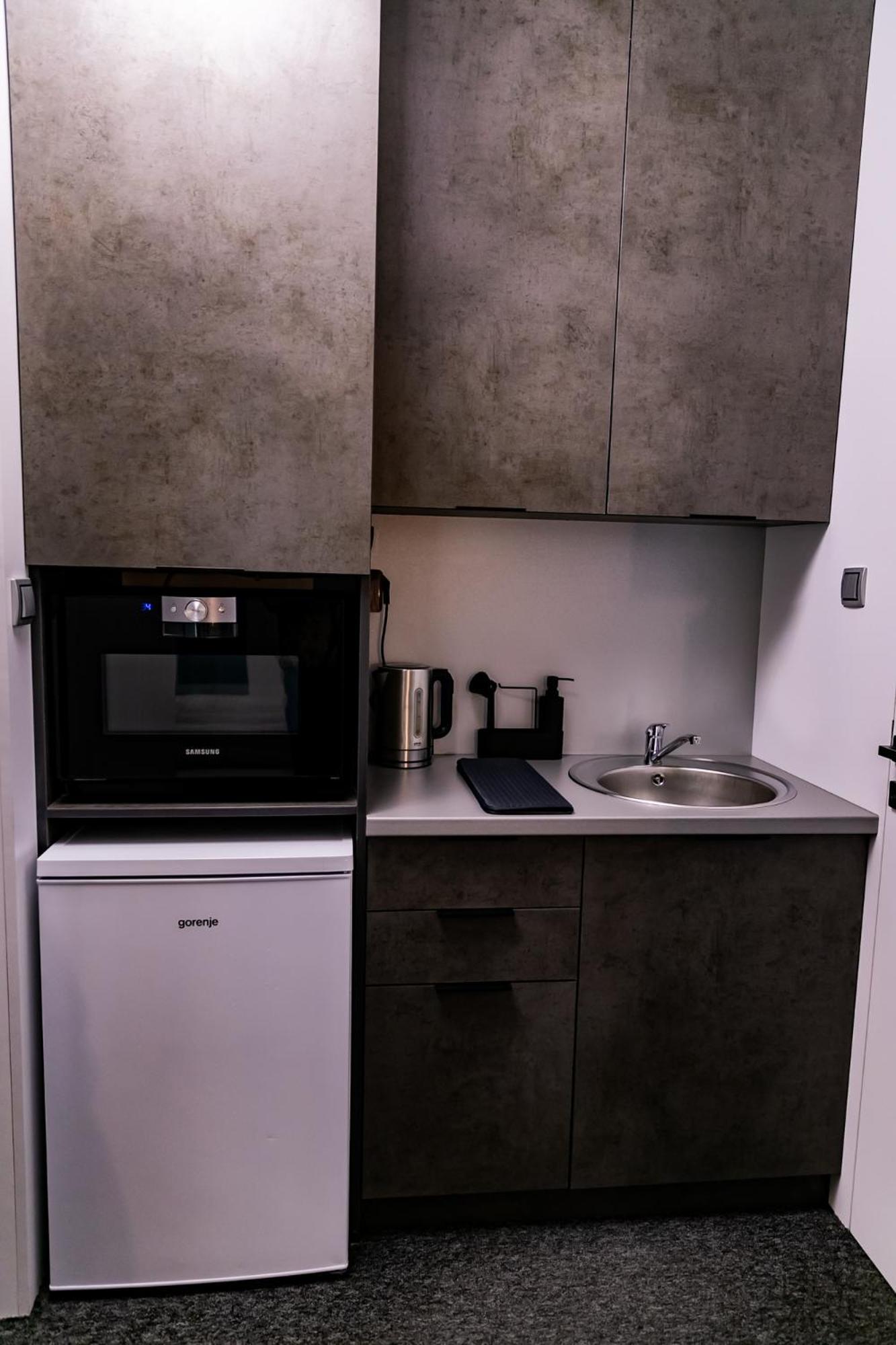 Motel1- A Megfizetheto Luxus! Dunaujvaros Ngoại thất bức ảnh