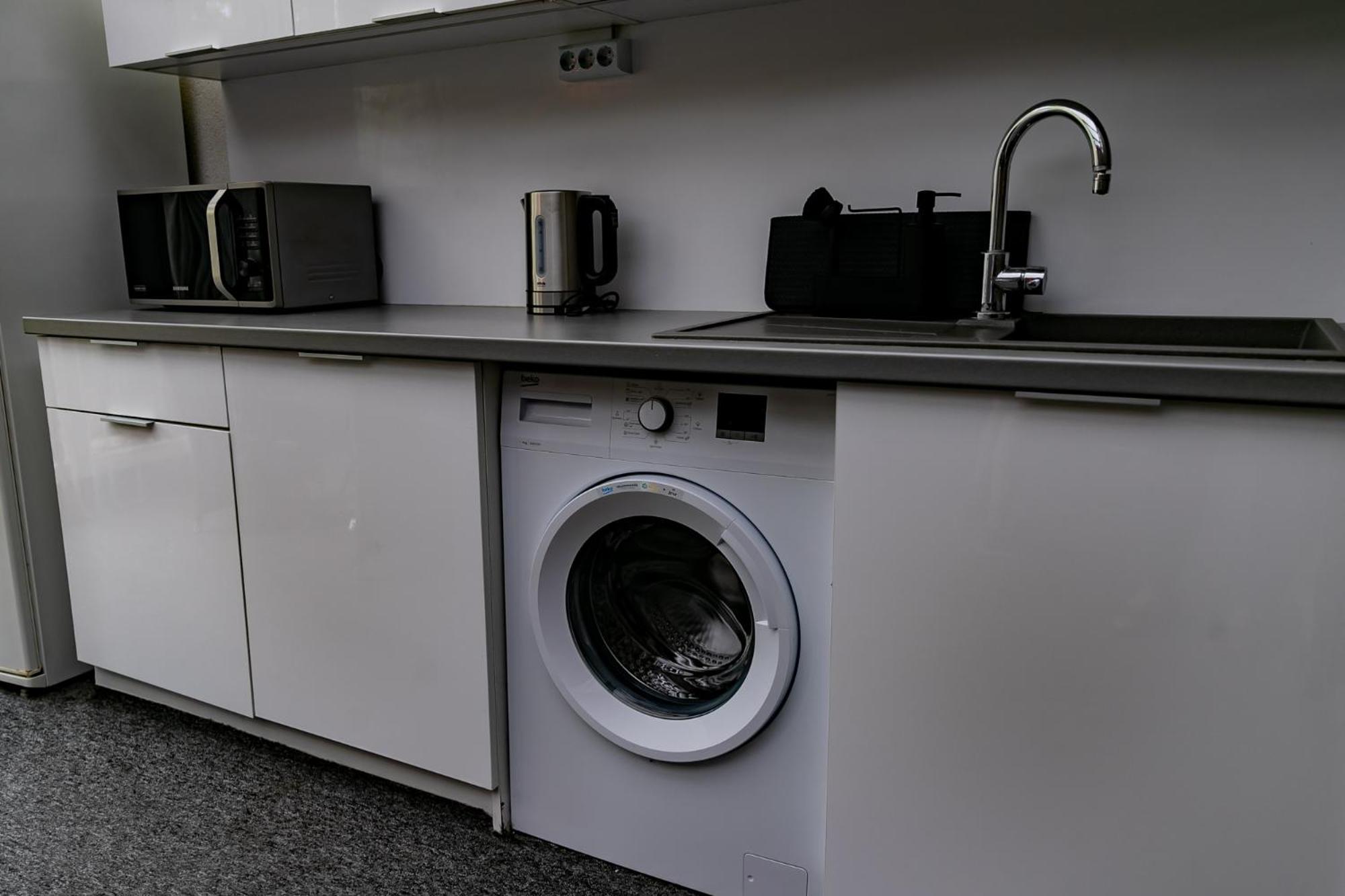 Motel1- A Megfizetheto Luxus! Dunaujvaros Ngoại thất bức ảnh