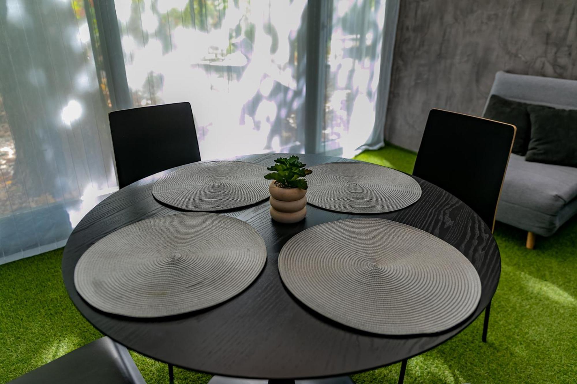 Motel1- A Megfizetheto Luxus! Dunaujvaros Ngoại thất bức ảnh